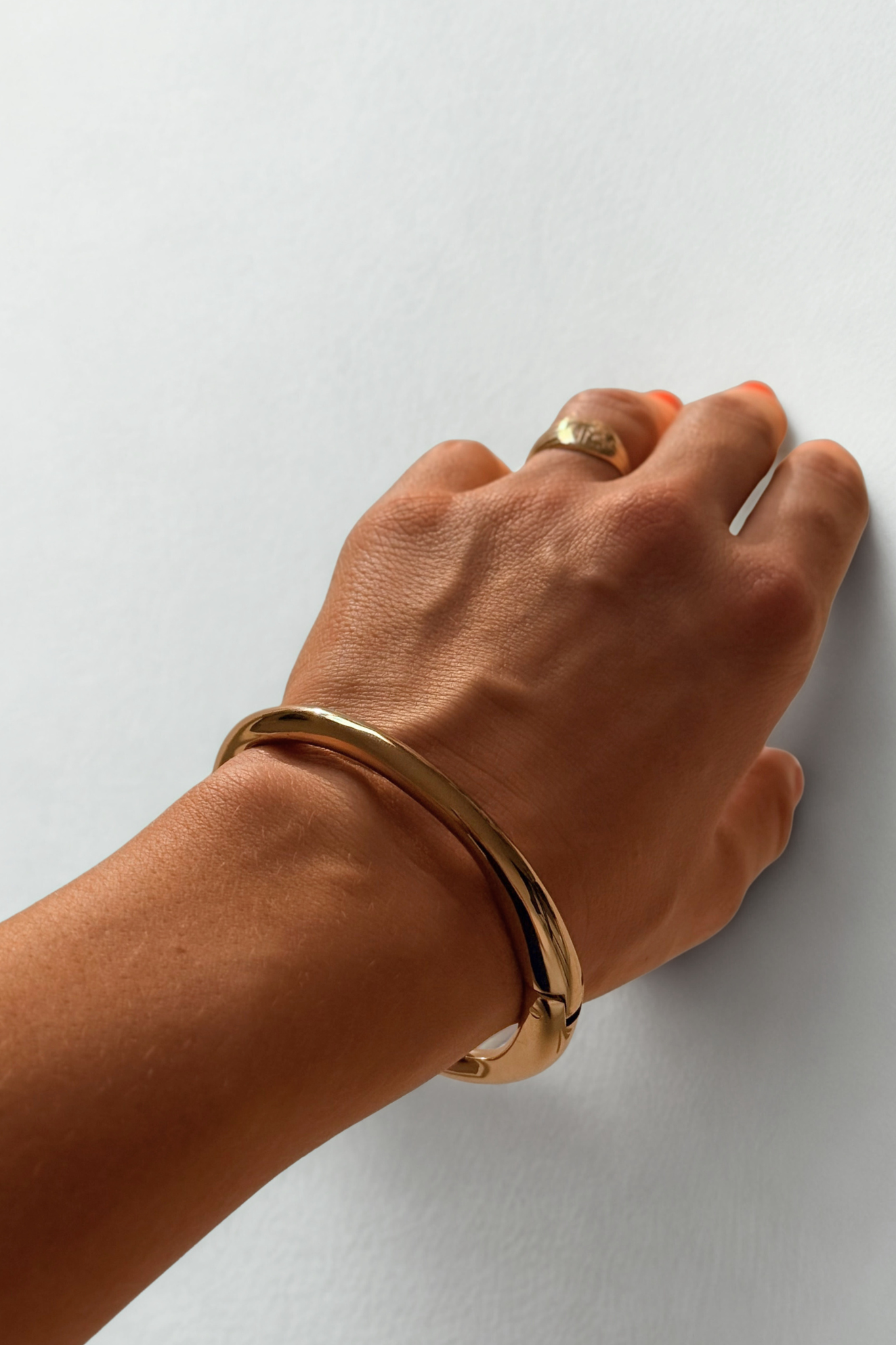 The Multi-Purpose Bracelet | Gold
